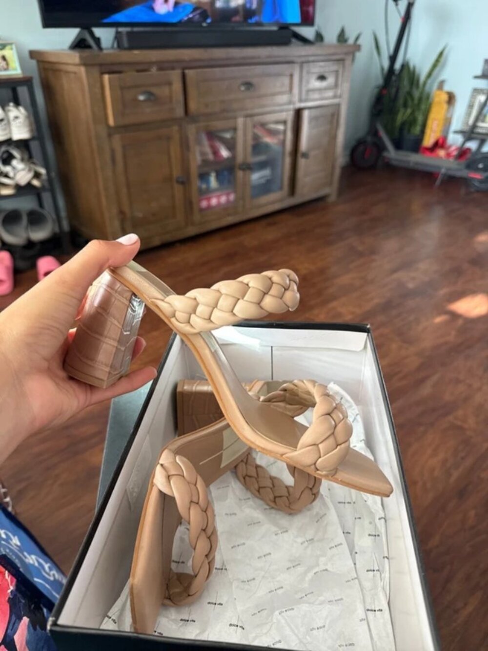Heels - Picture 2 of 2